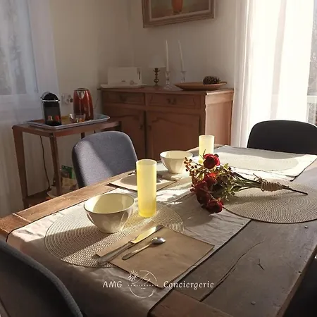 Holiday home Maison Charmante, A Deux Pas Du *