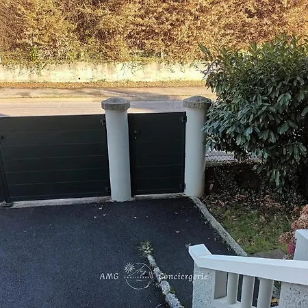 Maison Charmante, A Deux Pas Du Holiday home